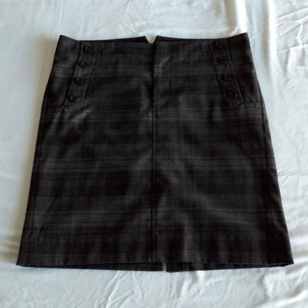 Gap plaid skirt